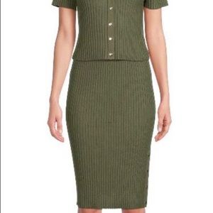 NWT Women’s 2 piece set Top Bottom Knit Set - Green Color